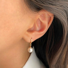 Alloy light luxury niche high-end pearl earrings necklace jewelry fashion pendant chain
