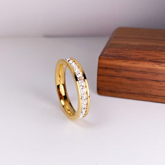 Korean version of high-end light luxury ring stainless steel jewelry female gypsy star design double row full diamond set couple ring