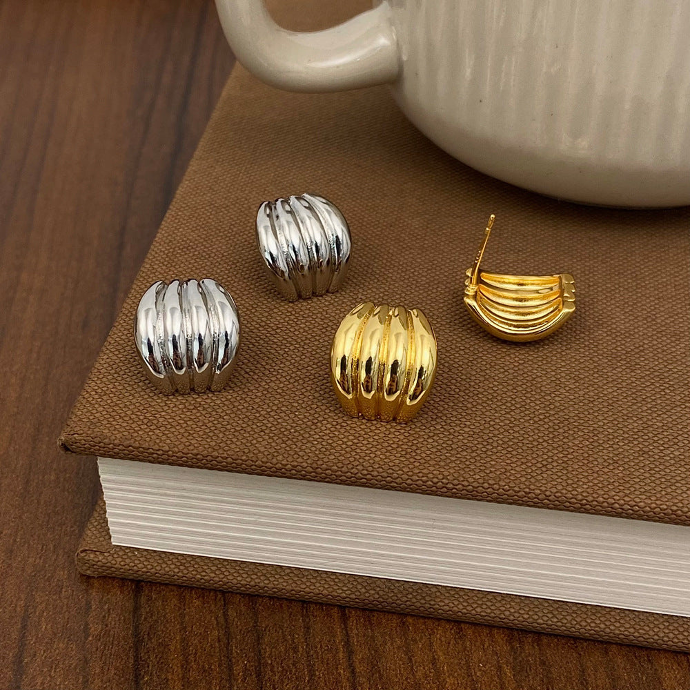 European and American metal ins style earrings, high-end light luxury, Amazon popular earrings, fashionable, simple and exquisite ear jewelry