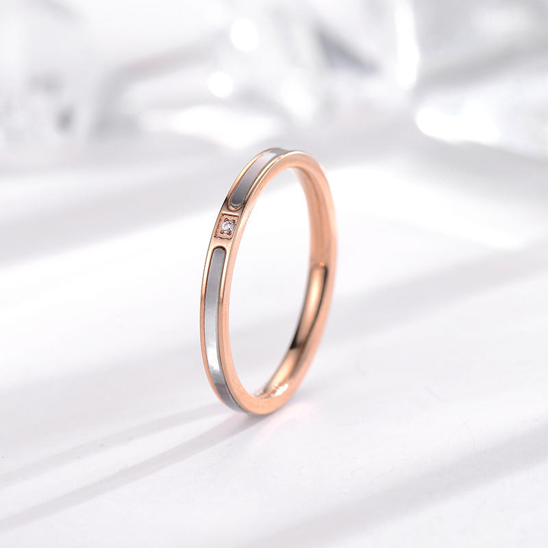 Japan and Korea fashion temperament 18k rose gold titanium steel ring women's single diamond white shell simple ins cold wind tail ring jewelry