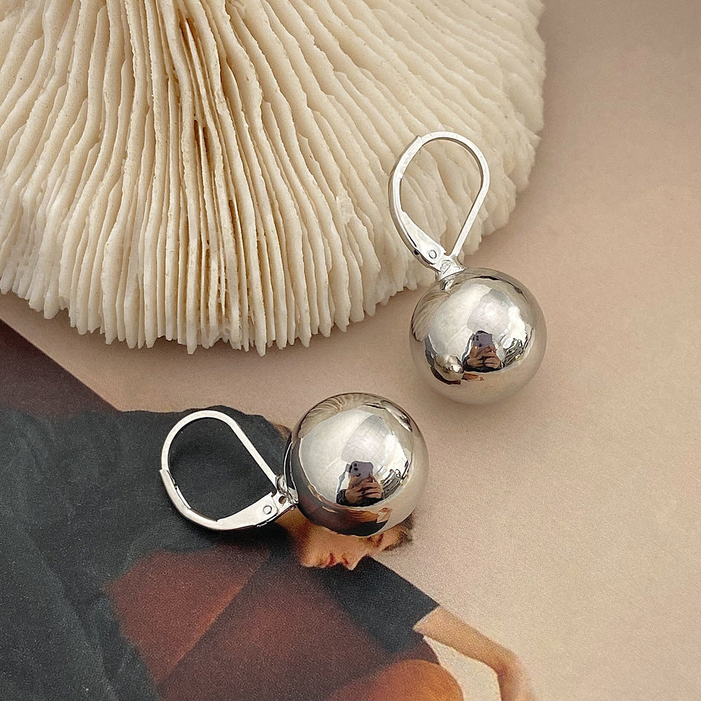 European and American metal ins style earrings, high-end light luxury, Amazon popular earrings, fashionable, simple and exquisite ear jewelry
